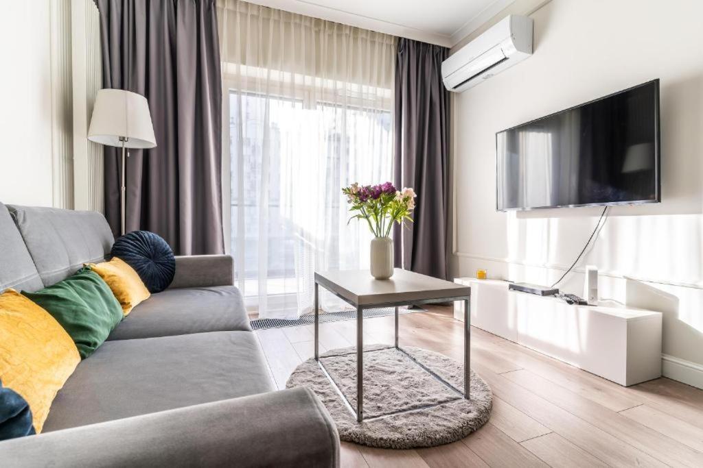 Mennica Residence Apartments Varsovia Exterior foto